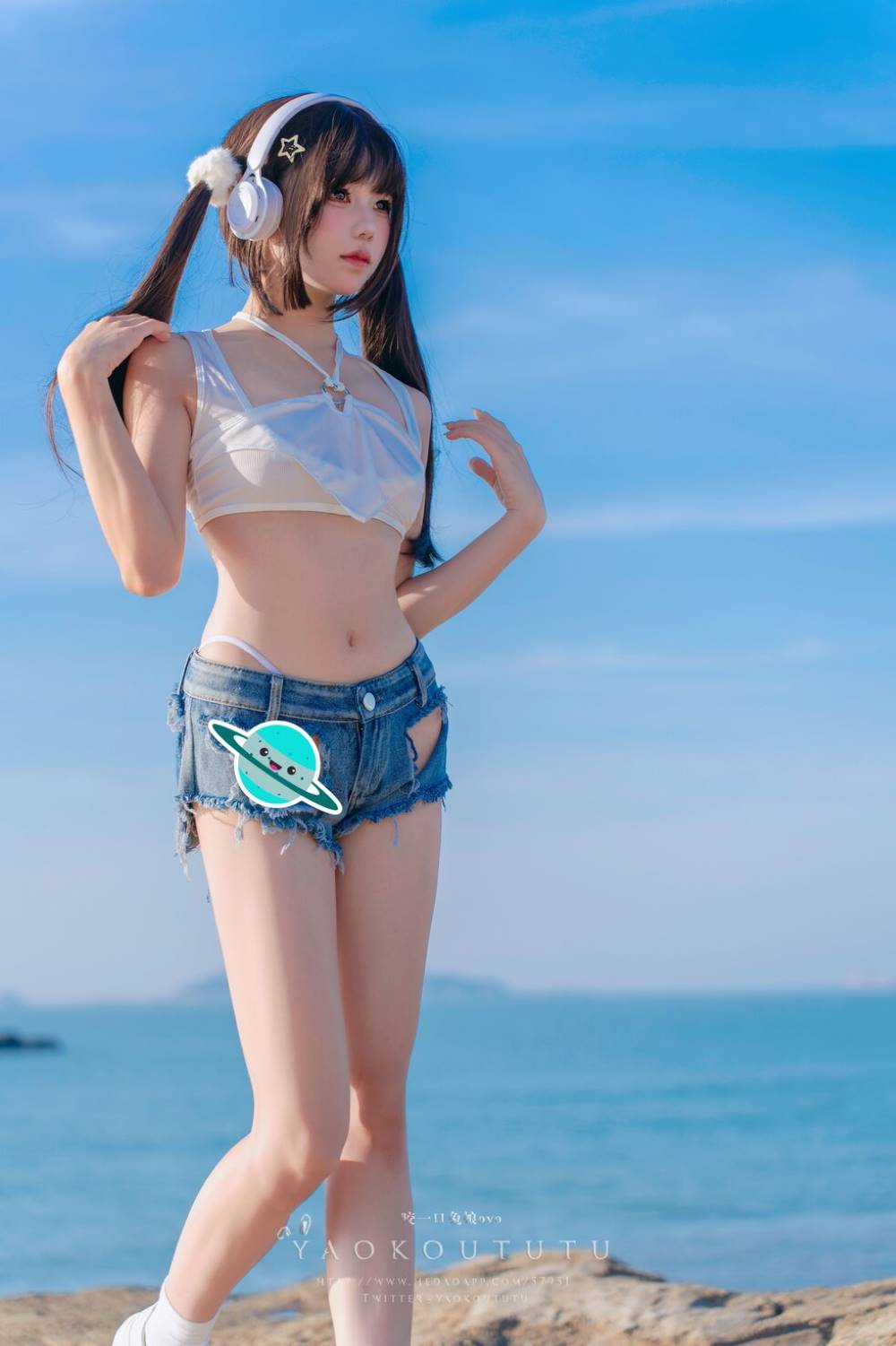 咬一口兔娘(黏黏团子兔) 最新写真合集 211套
